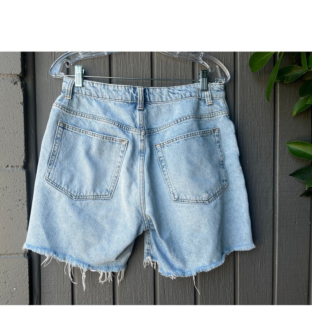 Reformation Wilder High Rise Relaxed Denim Shorts 28 Raw Hem Light Wash - Picture 5 of 7
